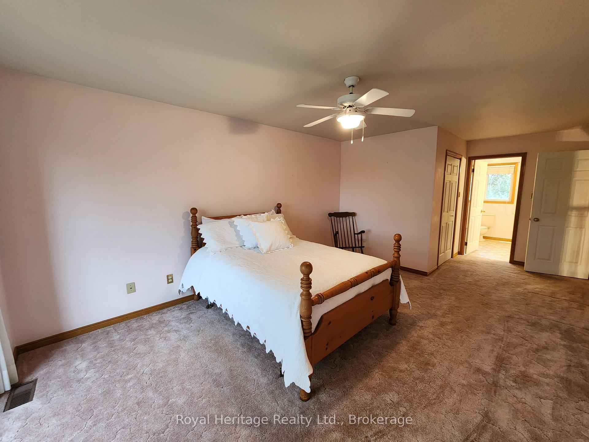 Photo 26 of 1534 Scollard Crescent, Peterborough, Ashburnham Ward 4 — HOMEH