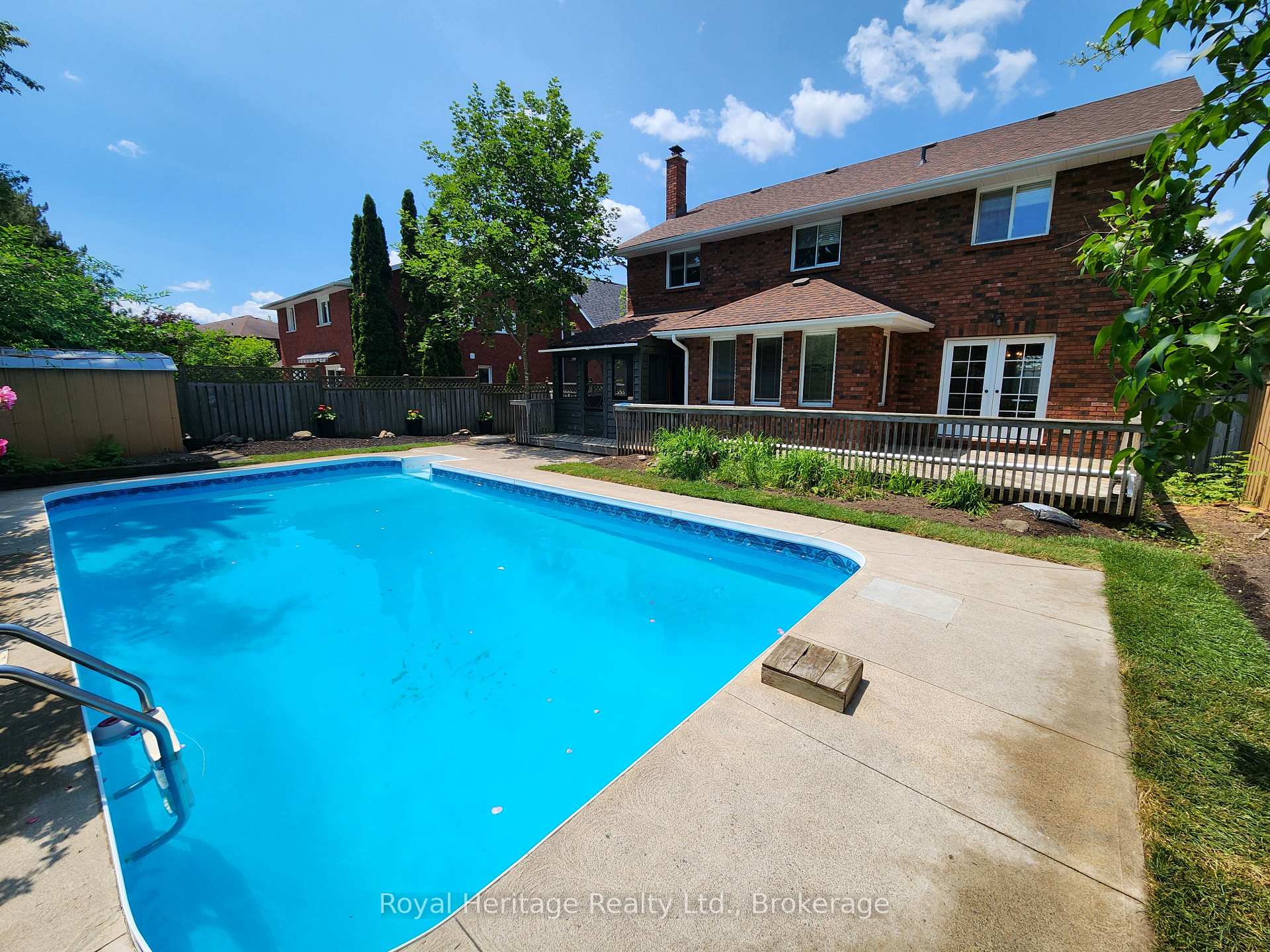 Photo 48 of 1534 Scollard Crescent, Peterborough, Ashburnham Ward 4 — HOMEH