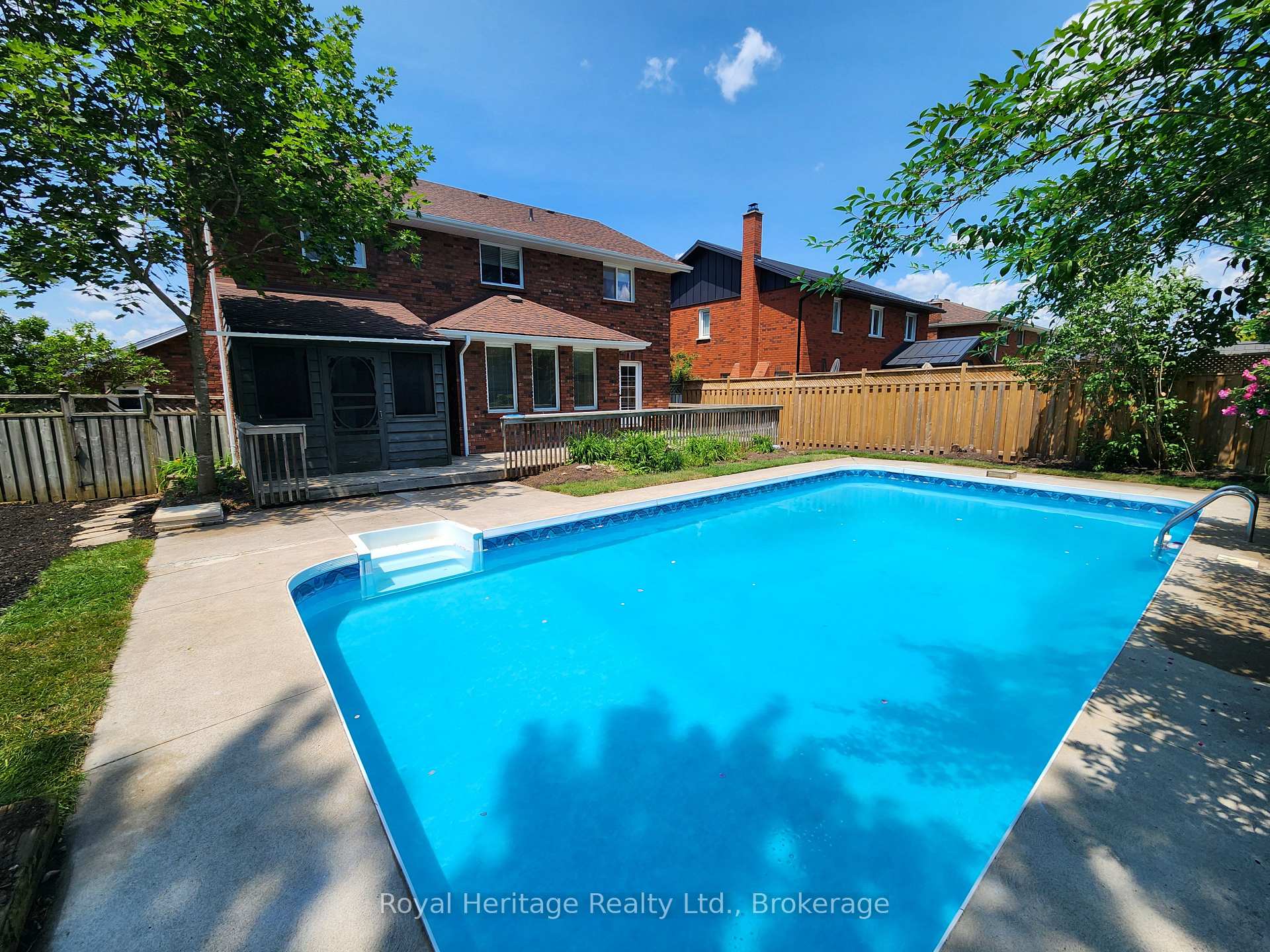 Photo 49 of 1534 Scollard Crescent, Peterborough, Ashburnham Ward 4 — HOMEH