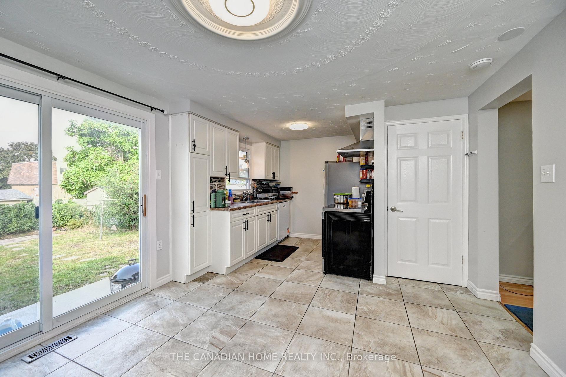 Photo 7 of 489 Strasburg Road, Kitchener, Alpine — HOMEH