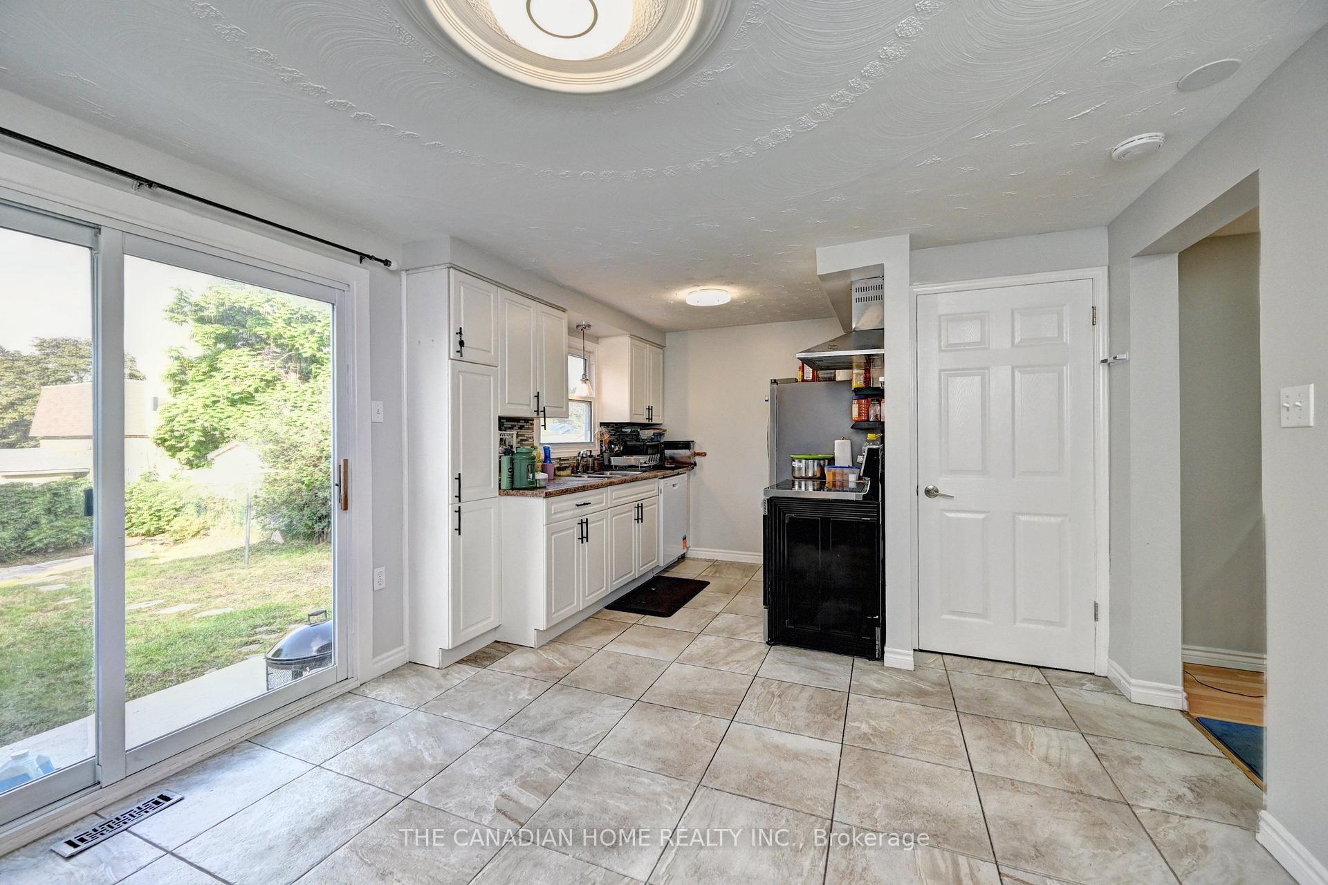 Photo 9 of 489 Strasburg Road, Kitchener, Alpine — HOMEH