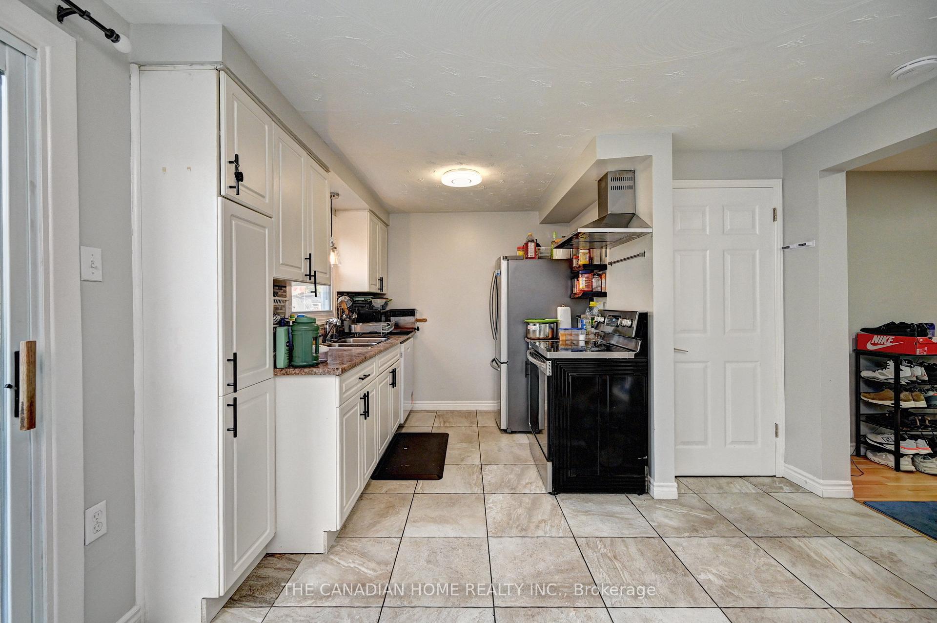 Photo 12 of 489 Strasburg Road, Kitchener, Alpine — HOMEH