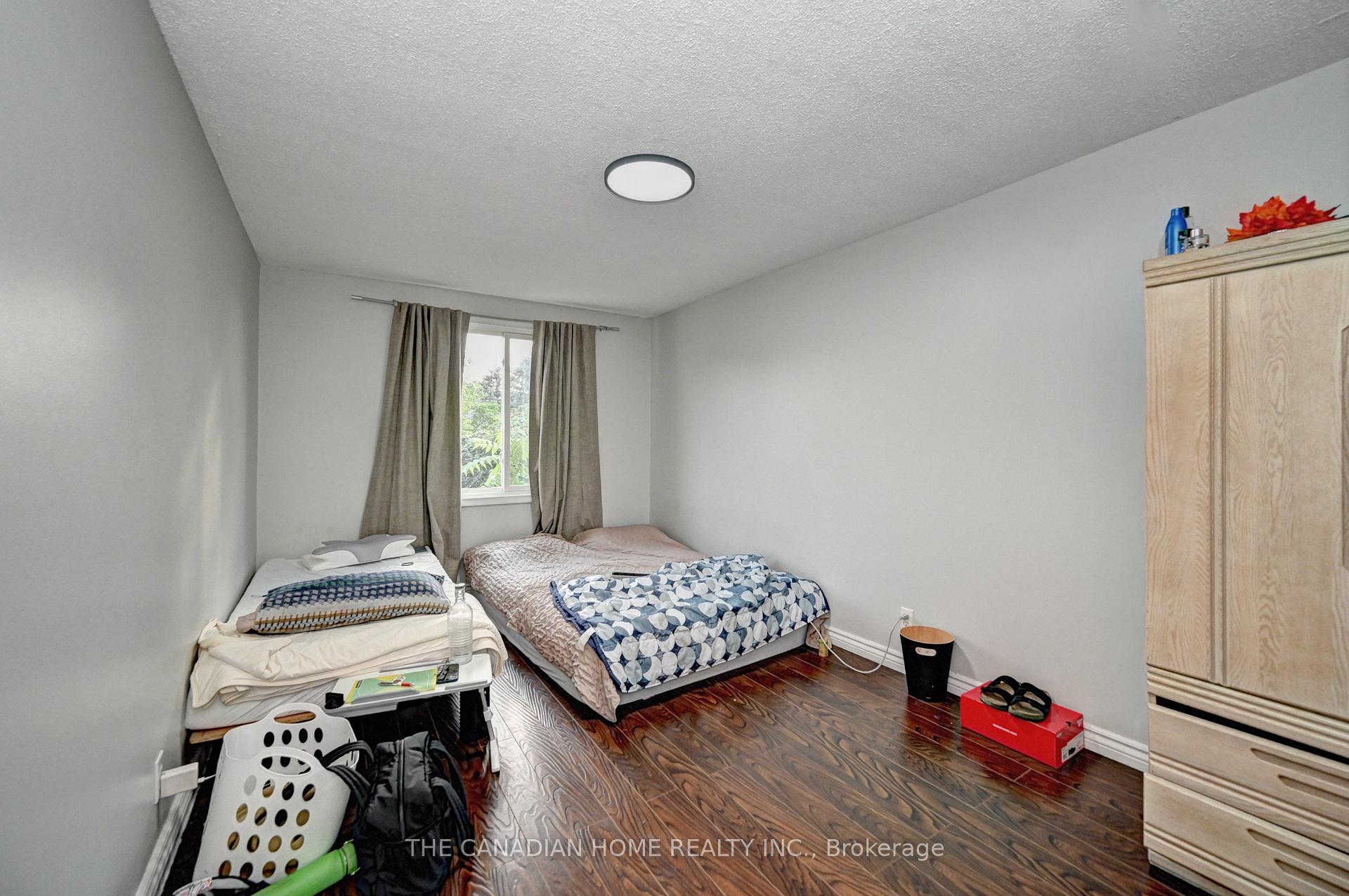 Photo 17 of 489 Strasburg Road, Kitchener, Alpine — HOMEH