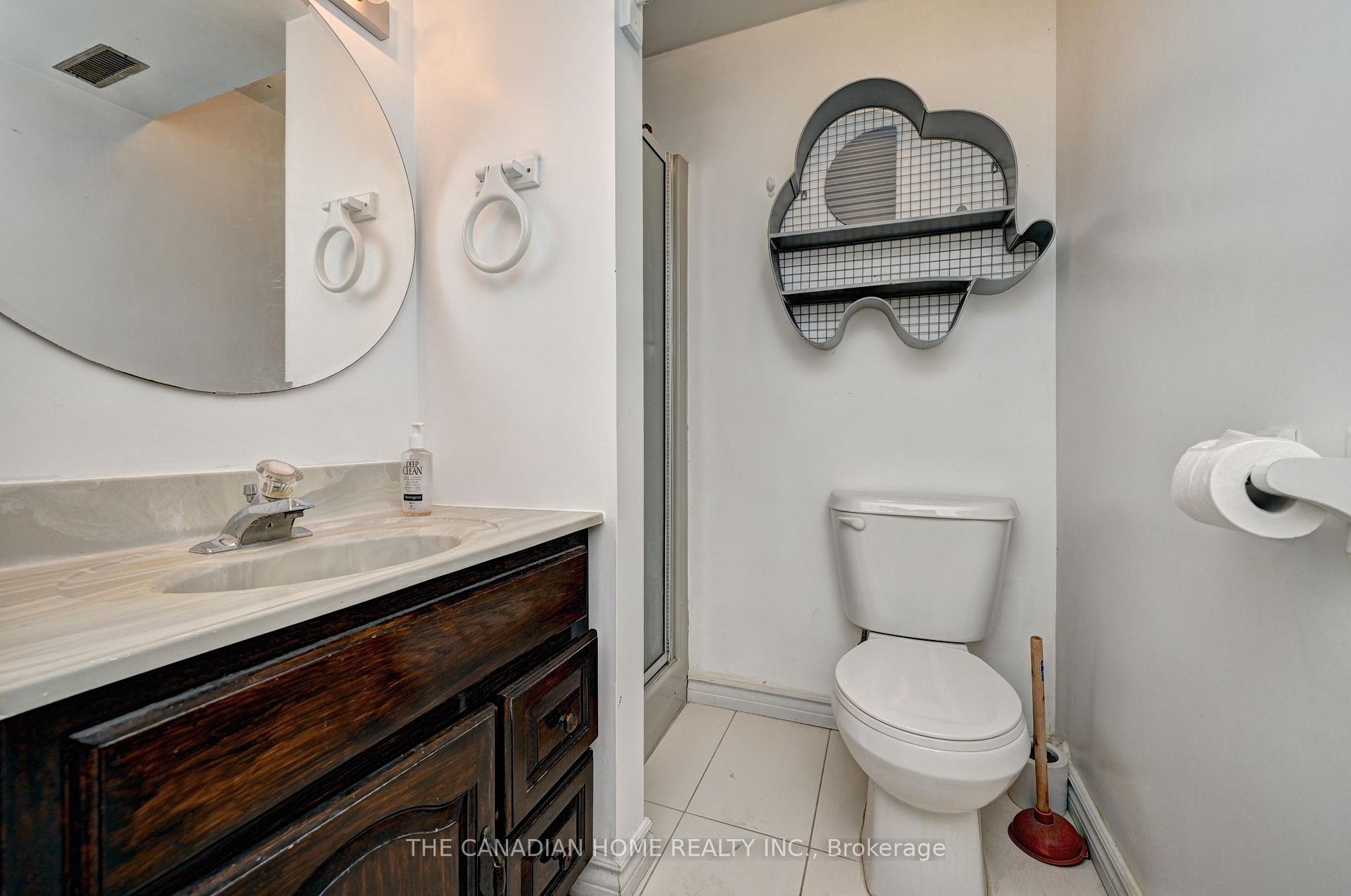 Photo 26 of 489 Strasburg Road, Kitchener, Alpine — HOMEH