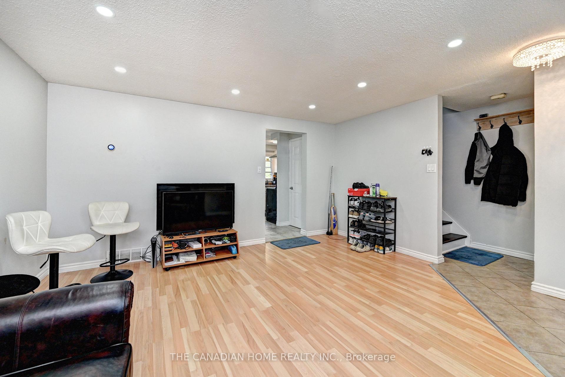 Photo 43 of 489 Strasburg Road, Kitchener, Alpine — HOMEH