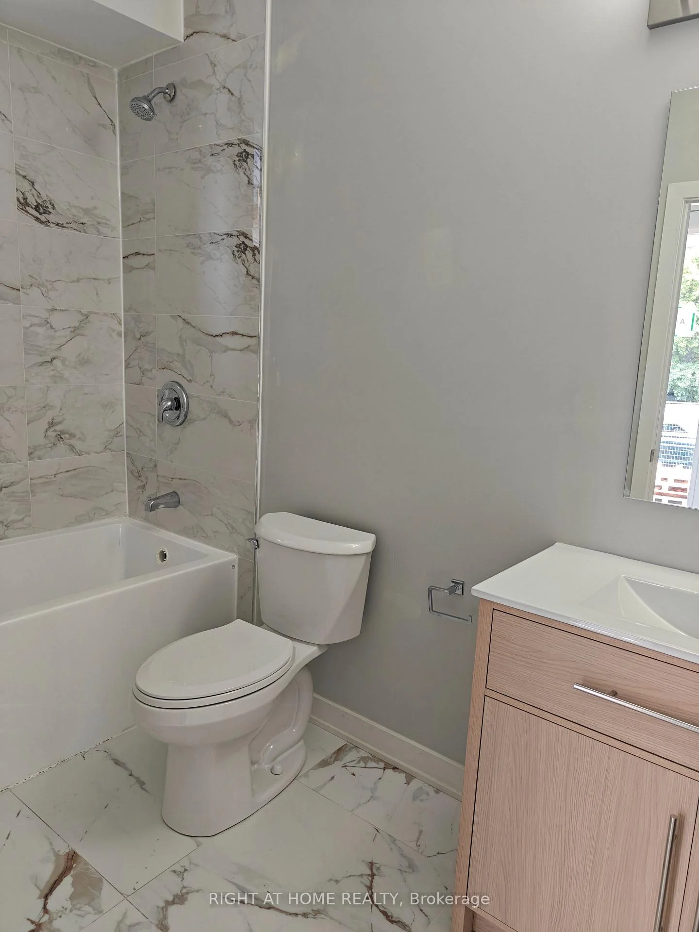 Photo 7 of 1334 Thames Street, Ottawa, Carlington — HOMEH