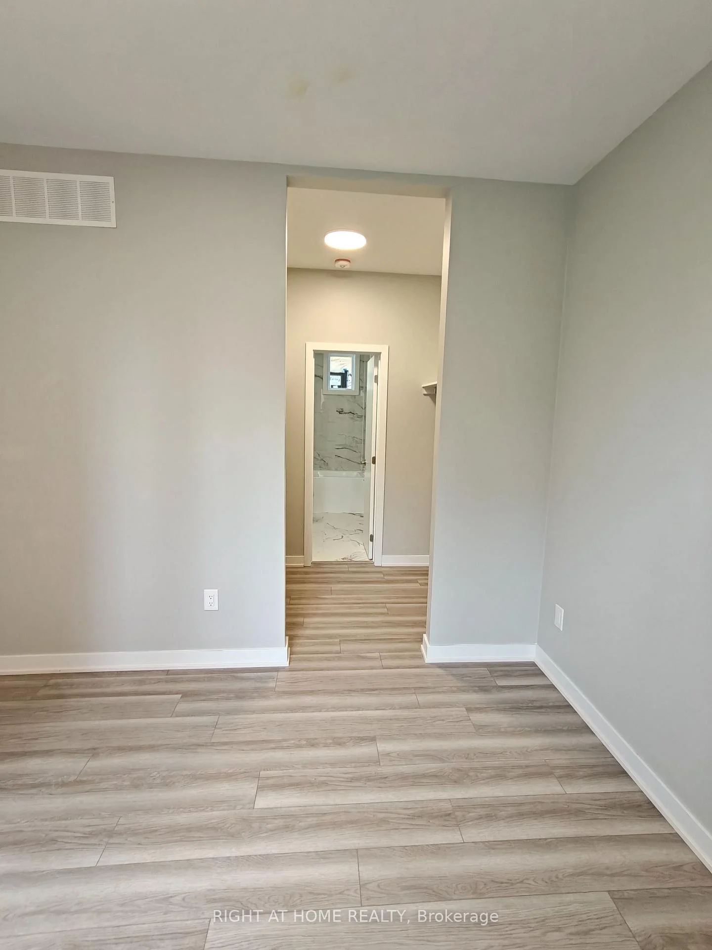 Photo 16 of 1334 Thames Street, Ottawa, Carlington — HOMEH