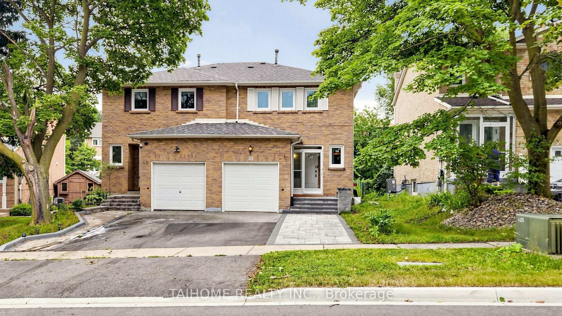 Photo 2 of 43 Karen Street, Vaughan, Crestwood-Springfarm-Yorkhill — HOMEH