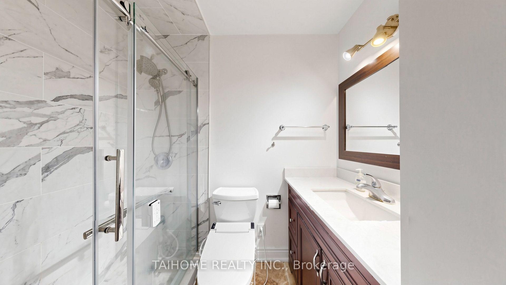 Photo 24 of 43 Karen Street, Vaughan, Crestwood-Springfarm-Yorkhill — HOMEH