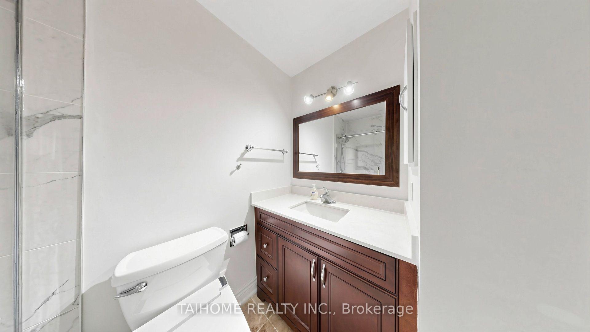 Photo 25 of 43 Karen Street, Vaughan, Crestwood-Springfarm-Yorkhill — HOMEH