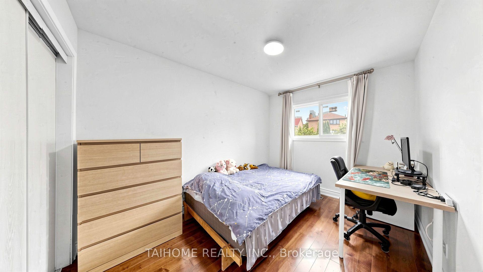Photo 26 of 43 Karen Street, Vaughan, Crestwood-Springfarm-Yorkhill — HOMEH