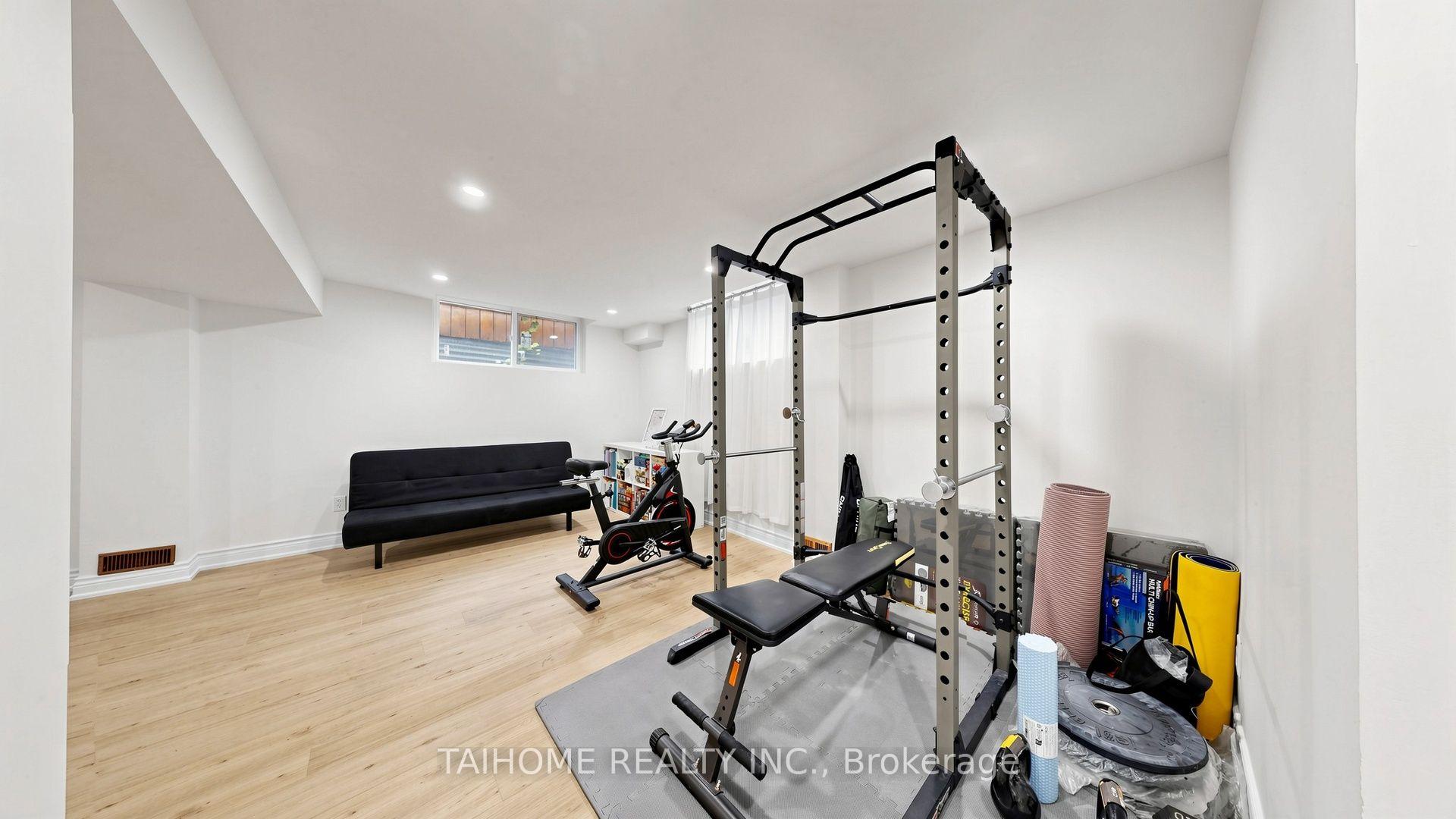 Photo 35 of 43 Karen Street, Vaughan, Crestwood-Springfarm-Yorkhill — HOMEH