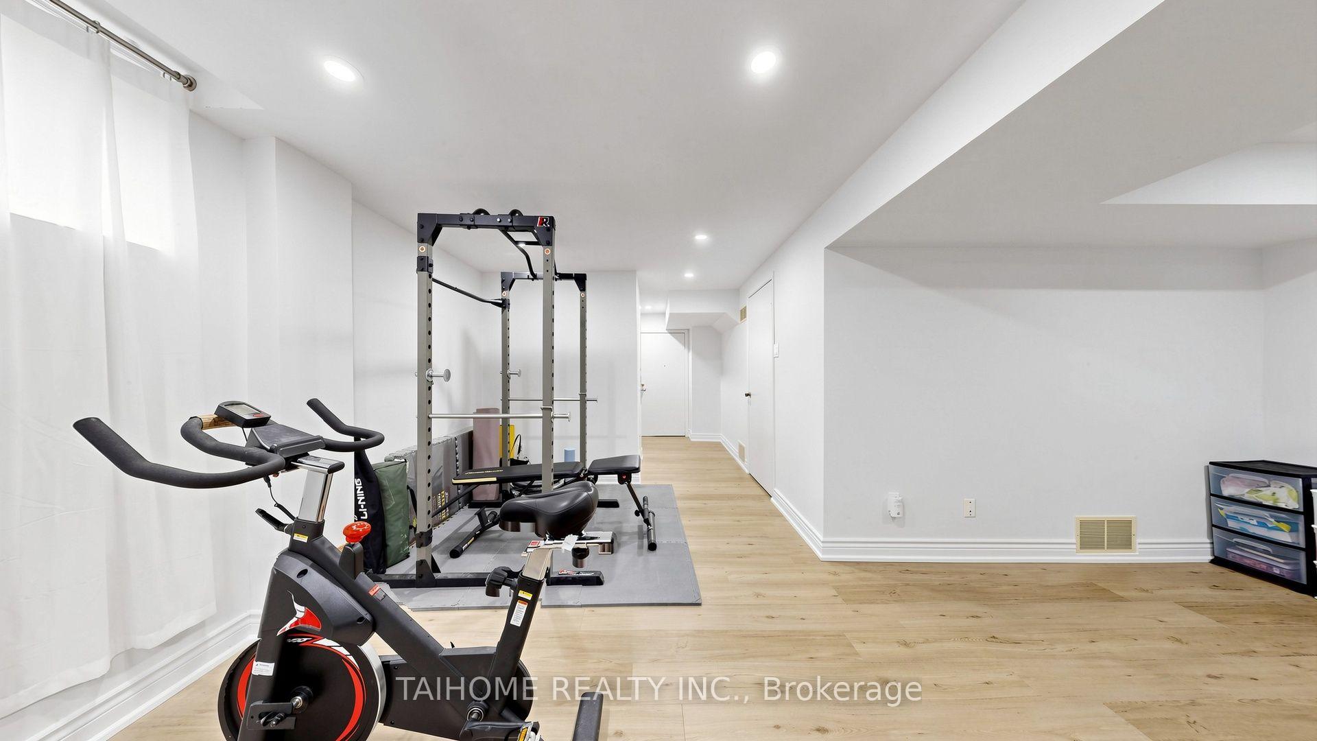 Photo 38 of 43 Karen Street, Vaughan, Crestwood-Springfarm-Yorkhill — HOMEH