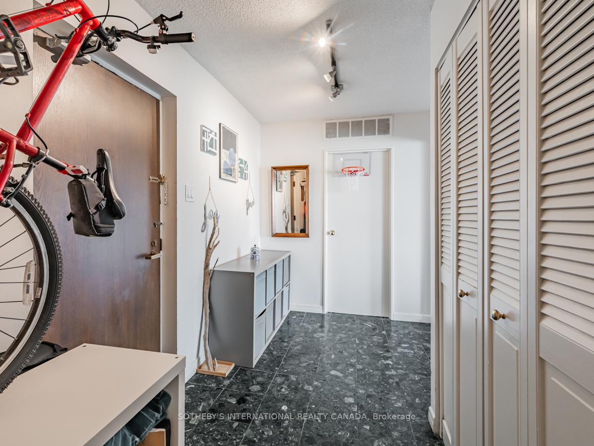 Photo 20 of Unit 2204, 65 Harbour Square, Toronto, Waterfront Communities — HOMEH