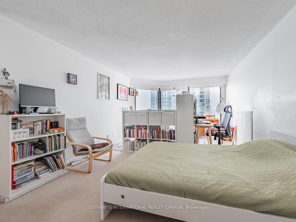 Photo 23 of Unit 2204, 65 Harbour Square, Toronto, Waterfront Communities — HOMEH
