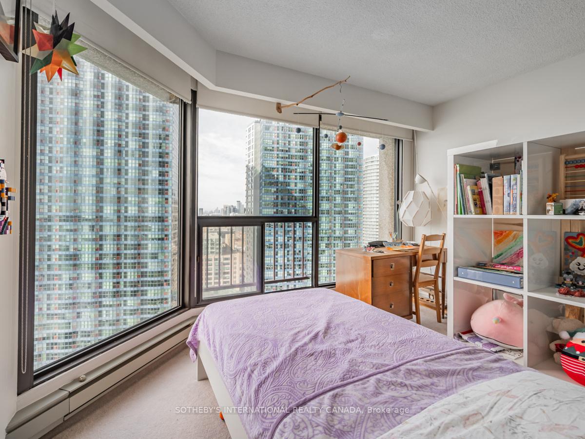 Photo 24 of Unit 2204, 65 Harbour Square, Toronto, Waterfront Communities — HOMEH
