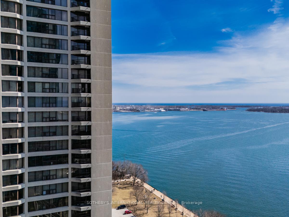 Photo 31 of Unit 2204, 65 Harbour Square, Toronto, Waterfront Communities — HOMEH