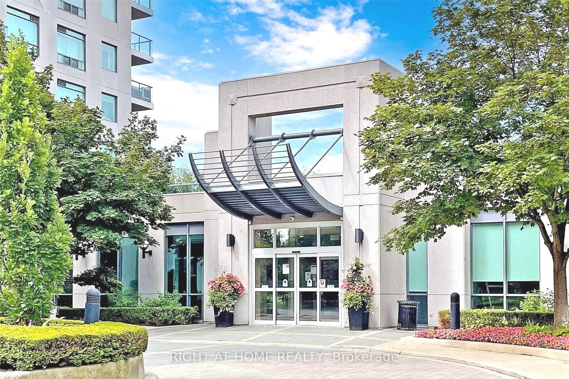 Photo 3 of Unit 702, 28 Harrison Garden Boulevard, North York, Willowdale East — HOMEH