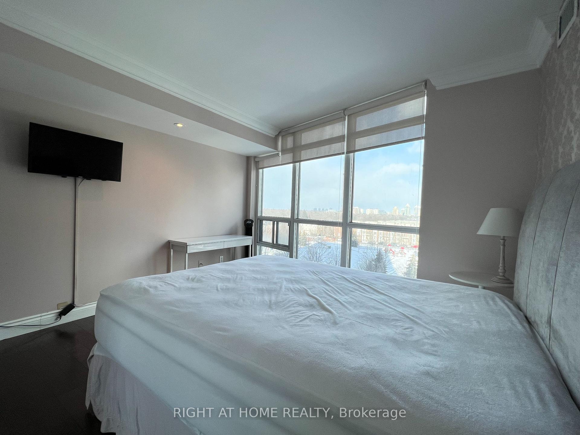 Photo 15 of Unit 702, 28 Harrison Garden Boulevard, North York, Willowdale East — HOMEH