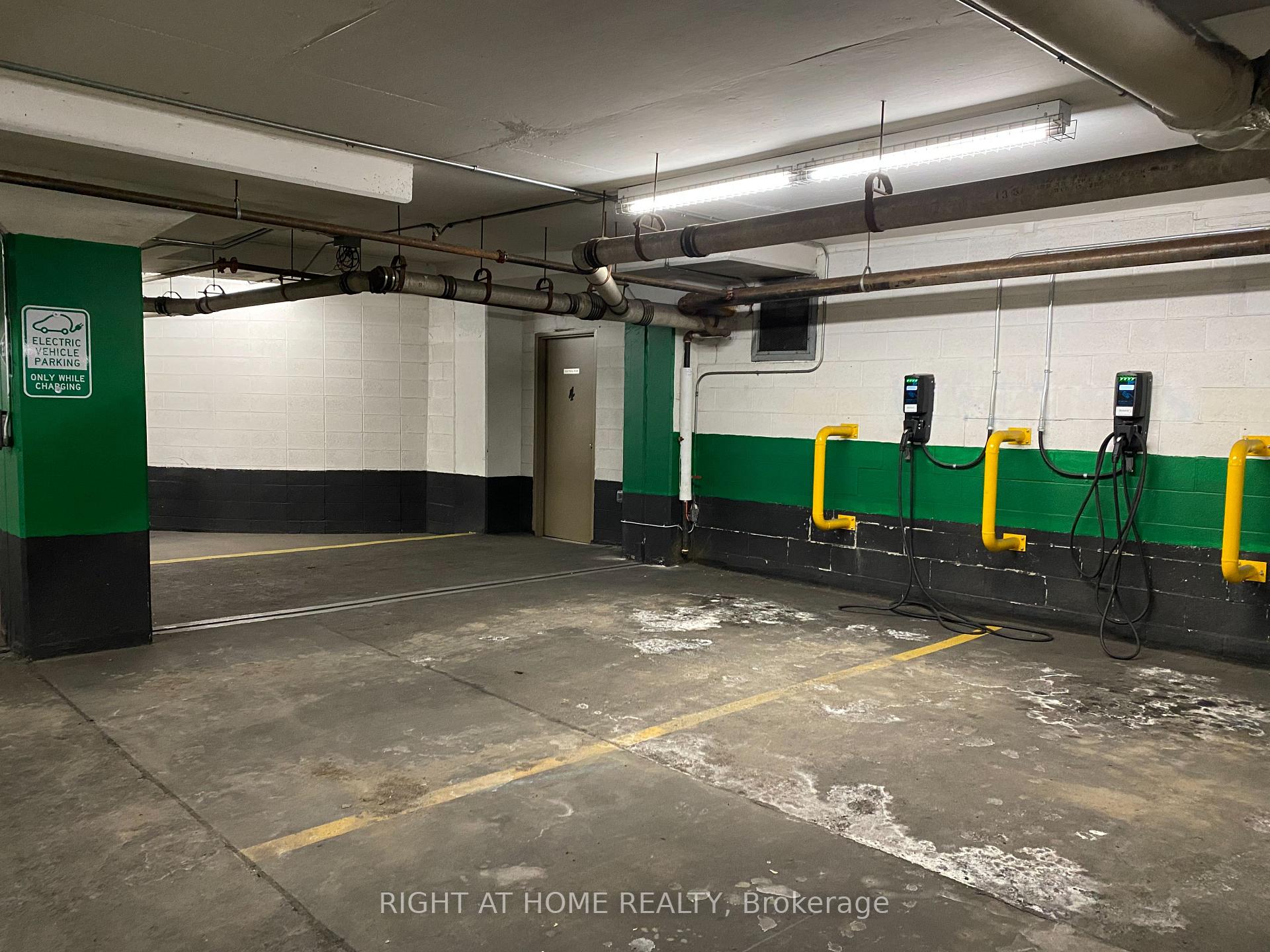 Photo 25 of Unit 702, 28 Harrison Garden Boulevard, North York, Willowdale East — HOMEH