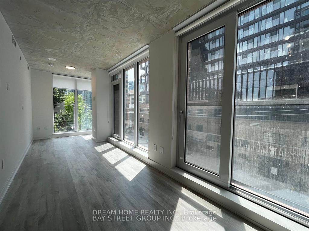 Photo 5 of Unit 305, 2 Augusta Avenue, Toronto, Waterfront Communities — HOMEH