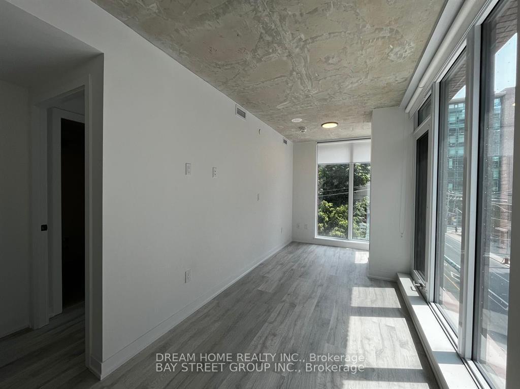 Photo 6 of Unit 305, 2 Augusta Avenue, Toronto, Waterfront Communities — HOMEH