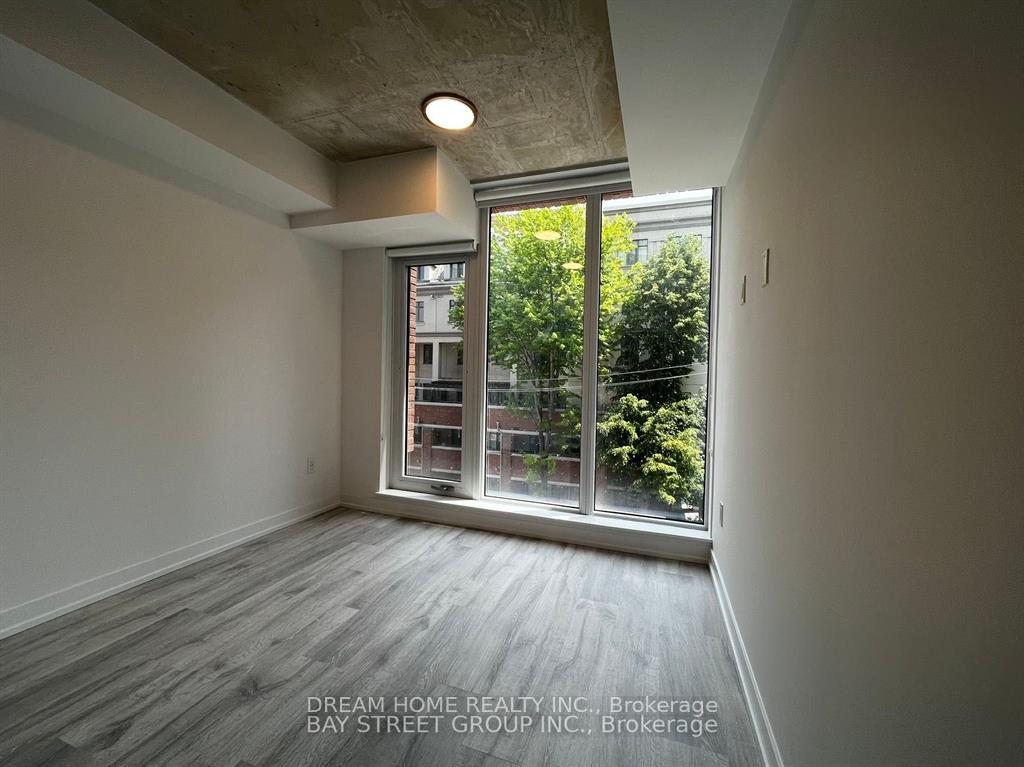 Photo 7 of Unit 305, 2 Augusta Avenue, Toronto, Waterfront Communities — HOMEH