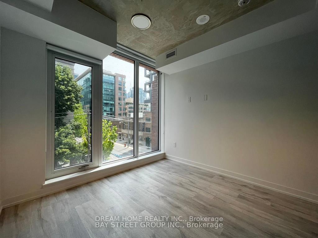Photo 8 of Unit 305, 2 Augusta Avenue, Toronto, Waterfront Communities — HOMEH