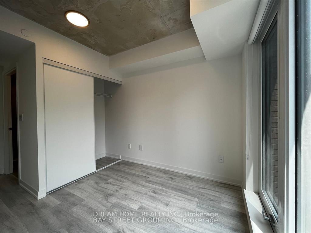 Photo 9 of Unit 305, 2 Augusta Avenue, Toronto, Waterfront Communities — HOMEH