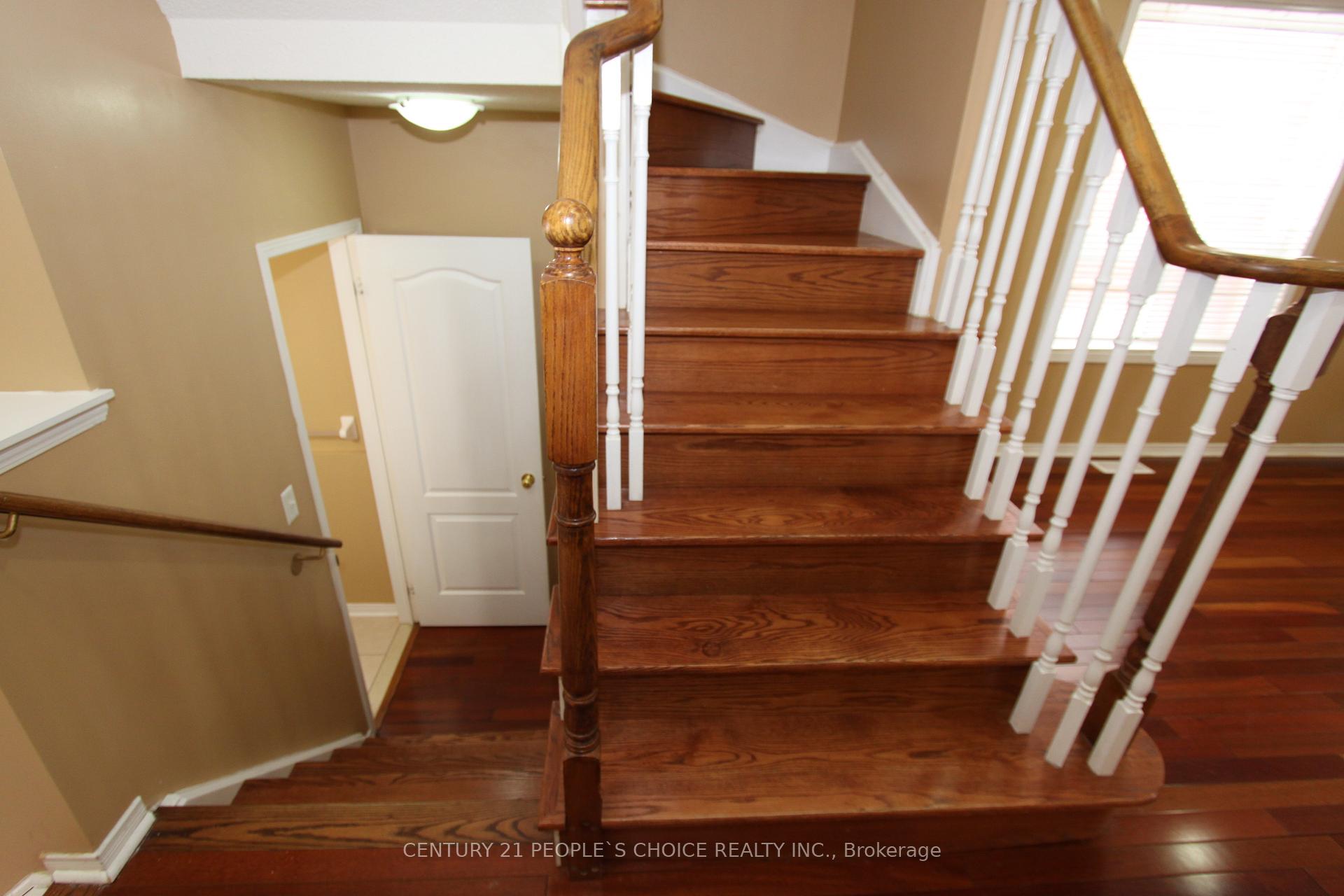Photo 16 of 14 Thornbush Boulevard, Brampton, Fletcher's Meadow — HOMEH