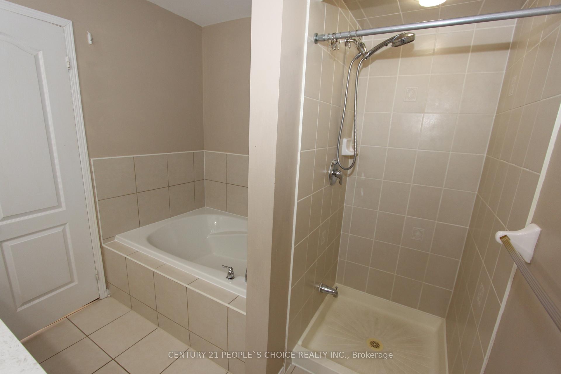Photo 22 of 14 Thornbush Boulevard, Brampton, Fletcher's Meadow — HOMEH
