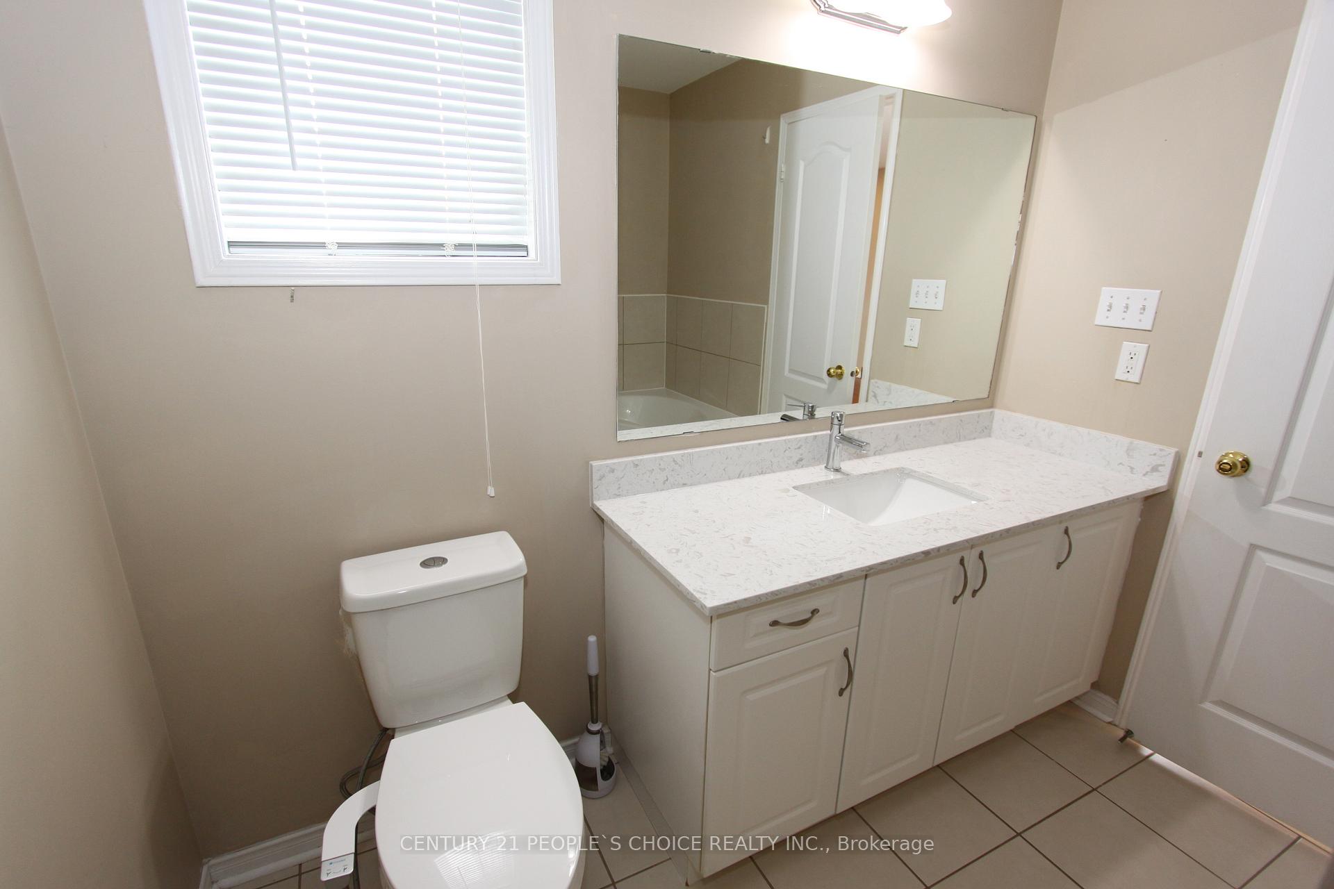 Photo 23 of 14 Thornbush Boulevard, Brampton, Fletcher's Meadow — HOMEH