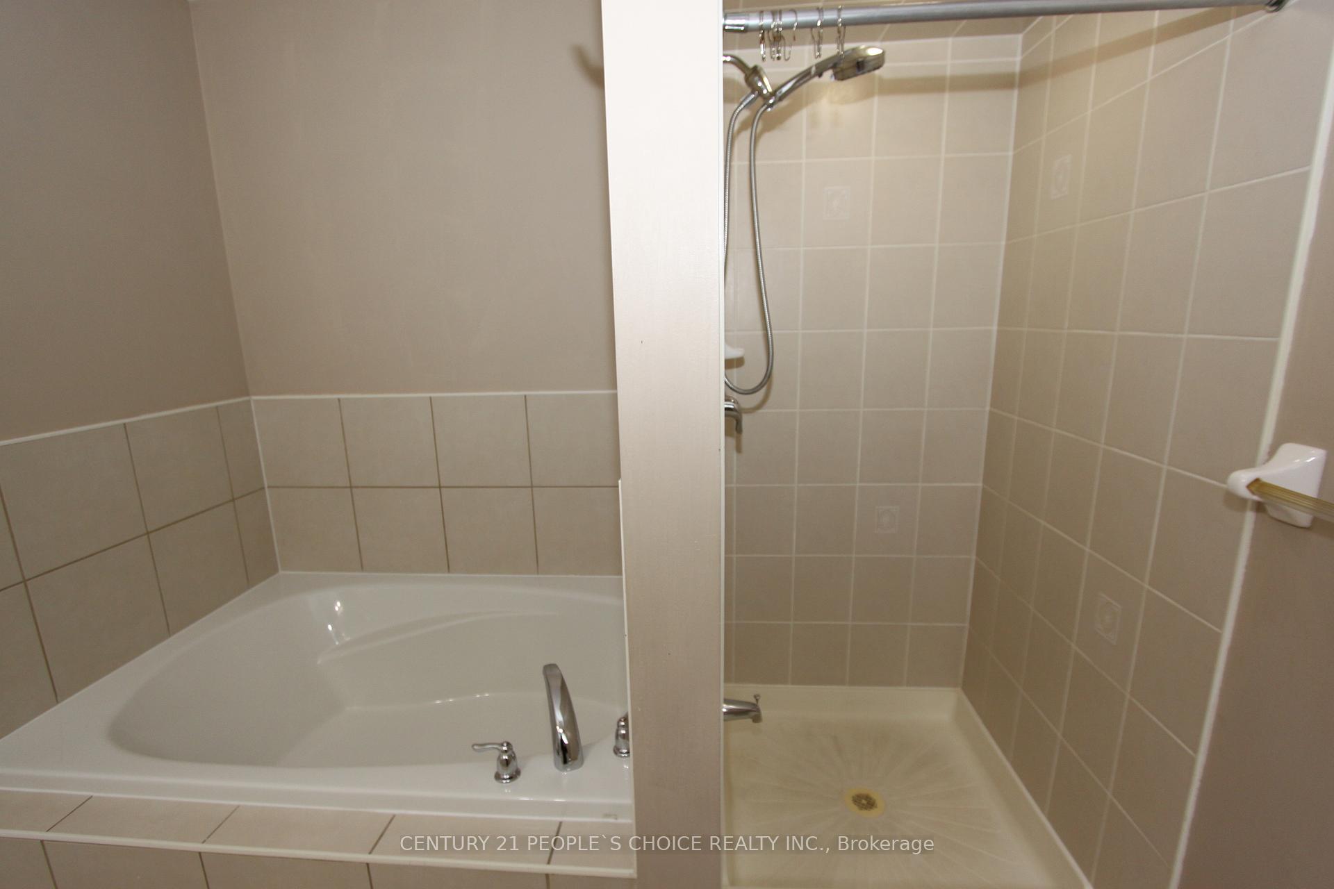 Photo 24 of 14 Thornbush Boulevard, Brampton, Fletcher's Meadow — HOMEH