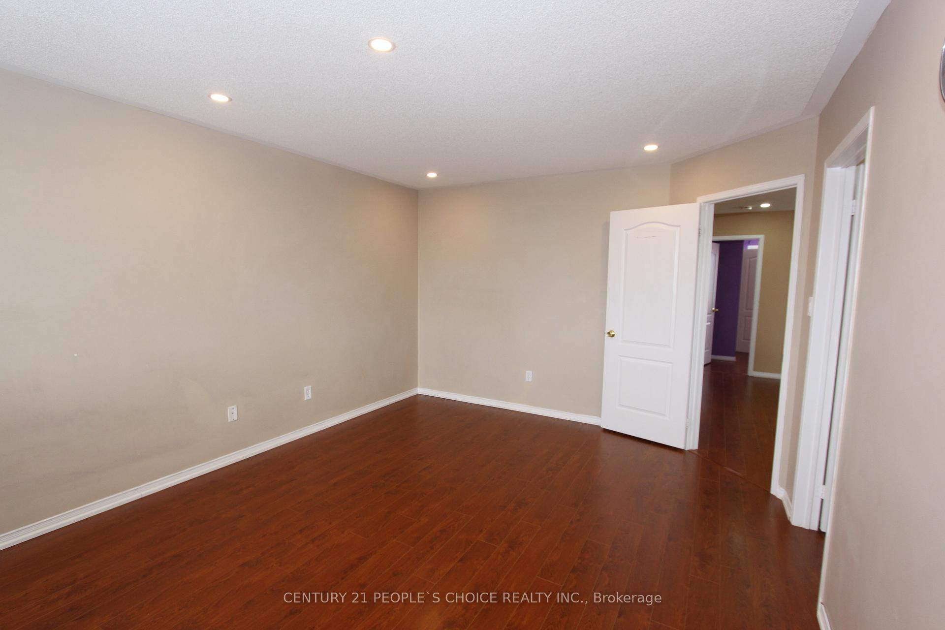 Photo 25 of 14 Thornbush Boulevard, Brampton, Fletcher's Meadow — HOMEH