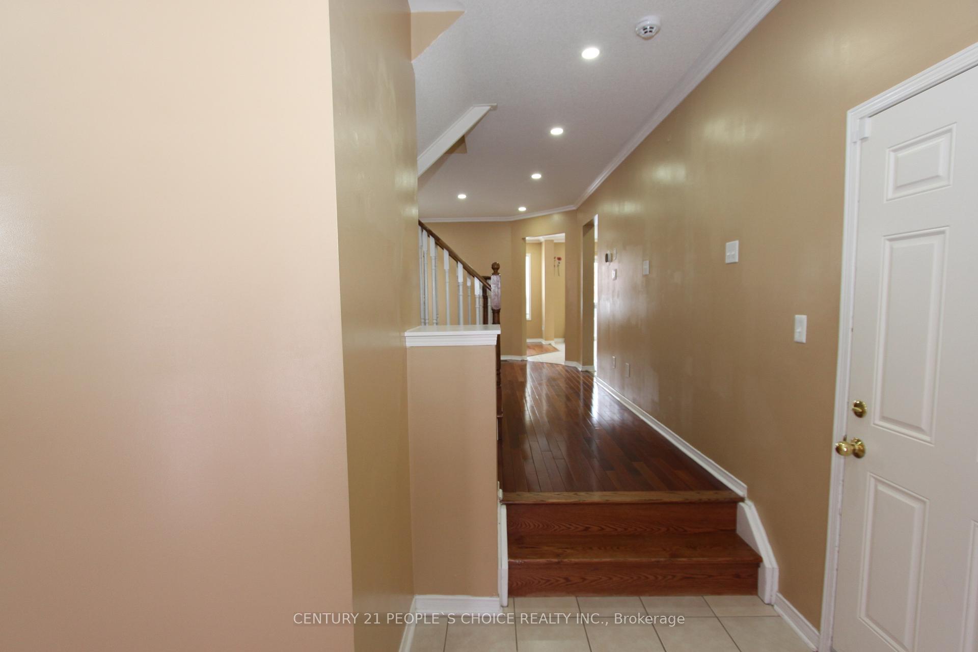 Photo 31 of 14 Thornbush Boulevard, Brampton, Fletcher's Meadow — HOMEH
