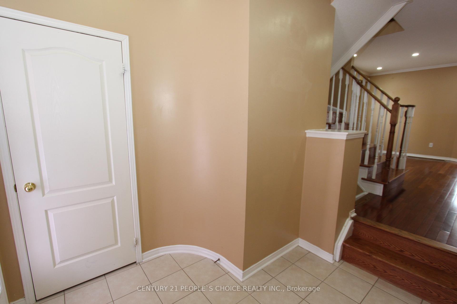 Photo 32 of 14 Thornbush Boulevard, Brampton, Fletcher's Meadow — HOMEH