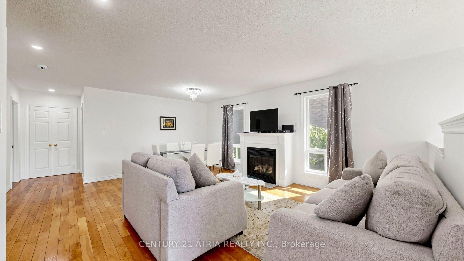 Photo 6 of 102 Huntington Crescent, Clarington, Courtice — HOMEH