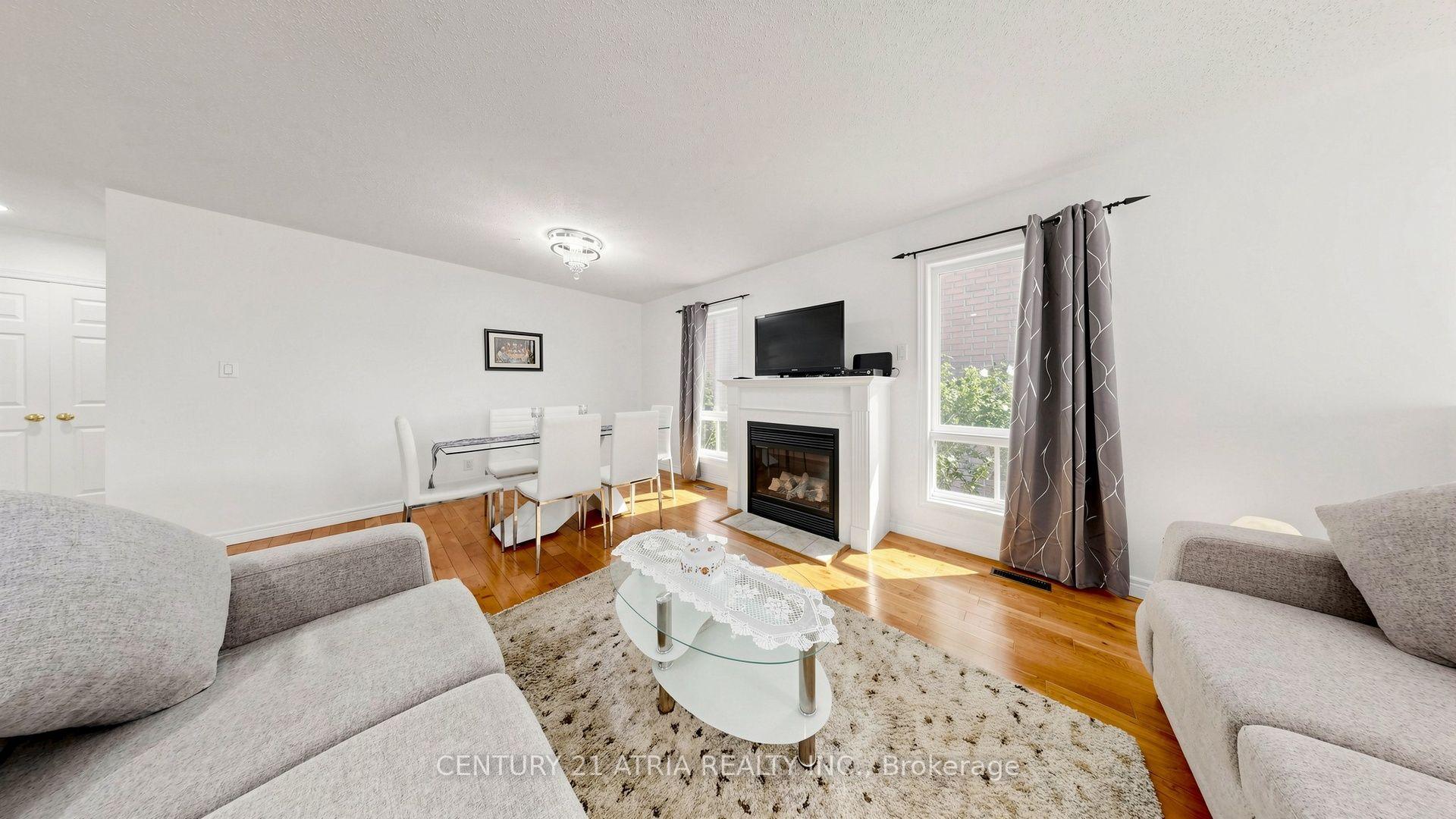Photo 8 of 102 Huntington Crescent, Clarington, Courtice — HOMEH
