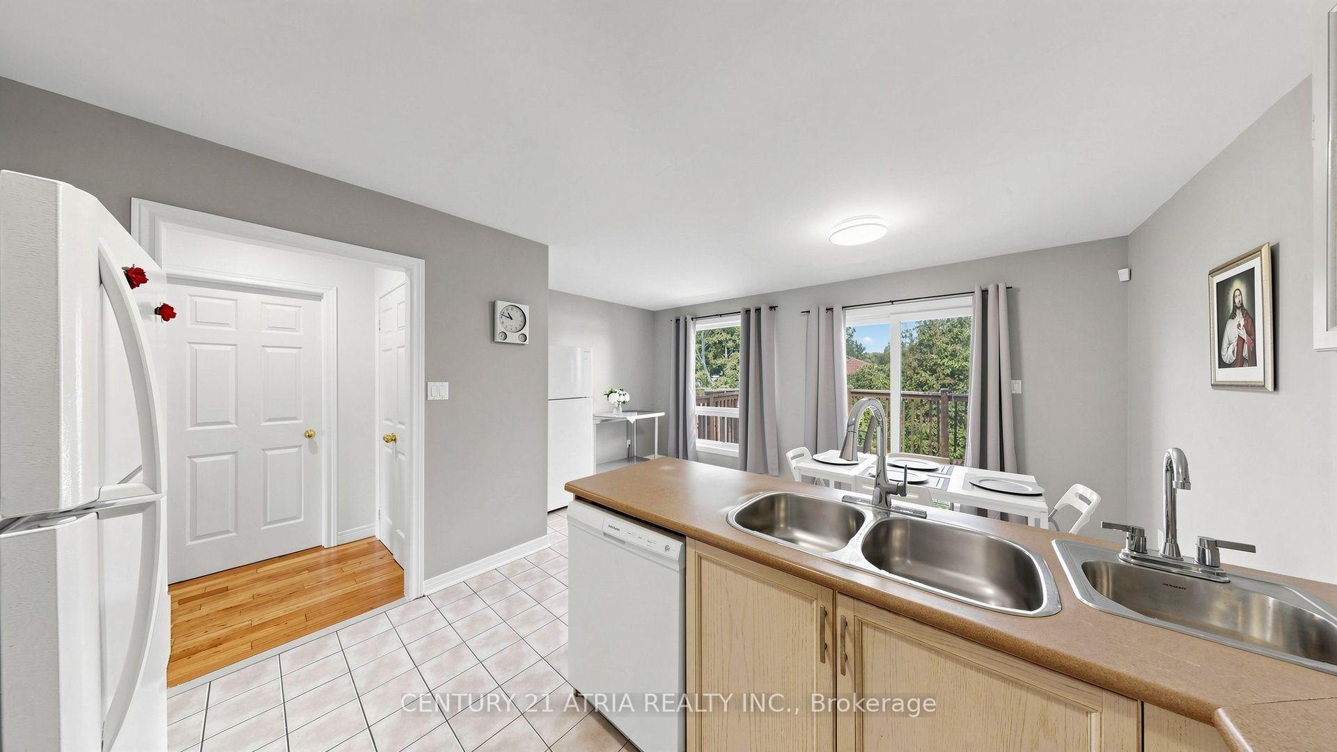 Photo 13 of 102 Huntington Crescent, Clarington, Courtice — HOMEH