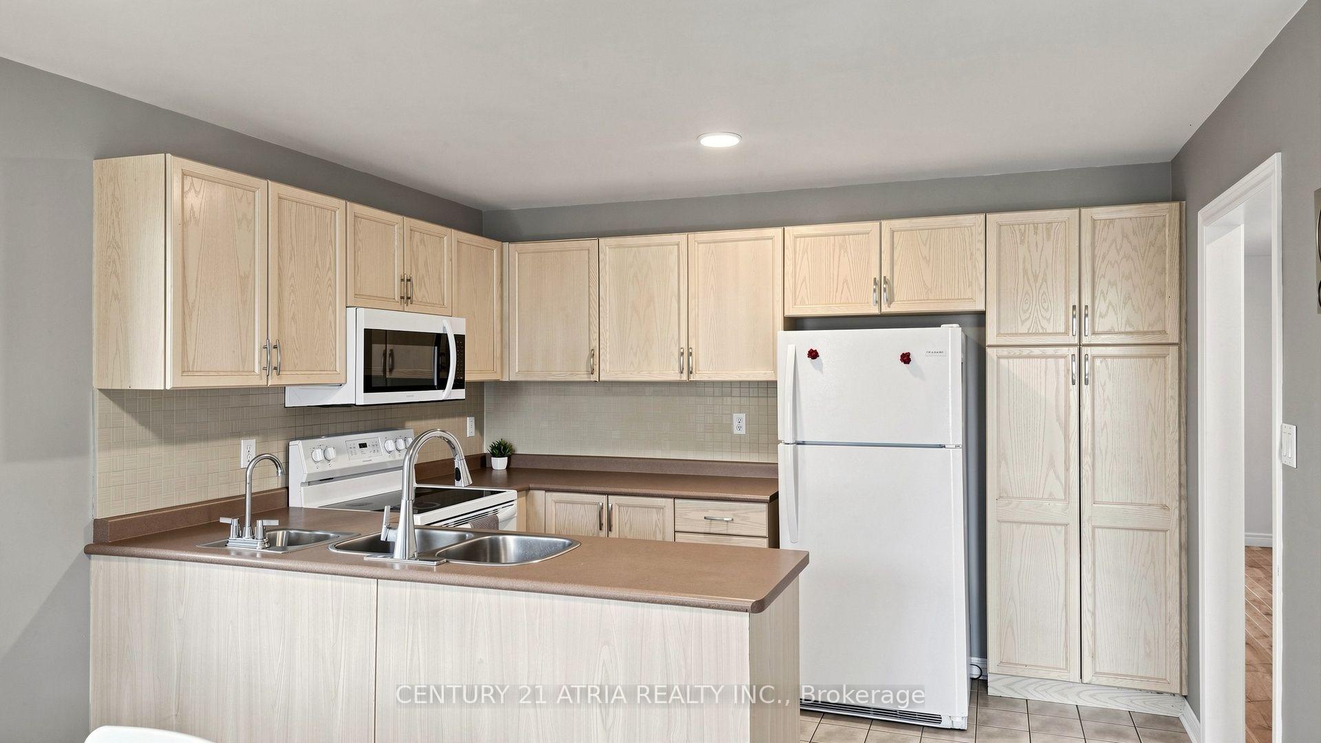Photo 14 of 102 Huntington Crescent, Clarington, Courtice — HOMEH