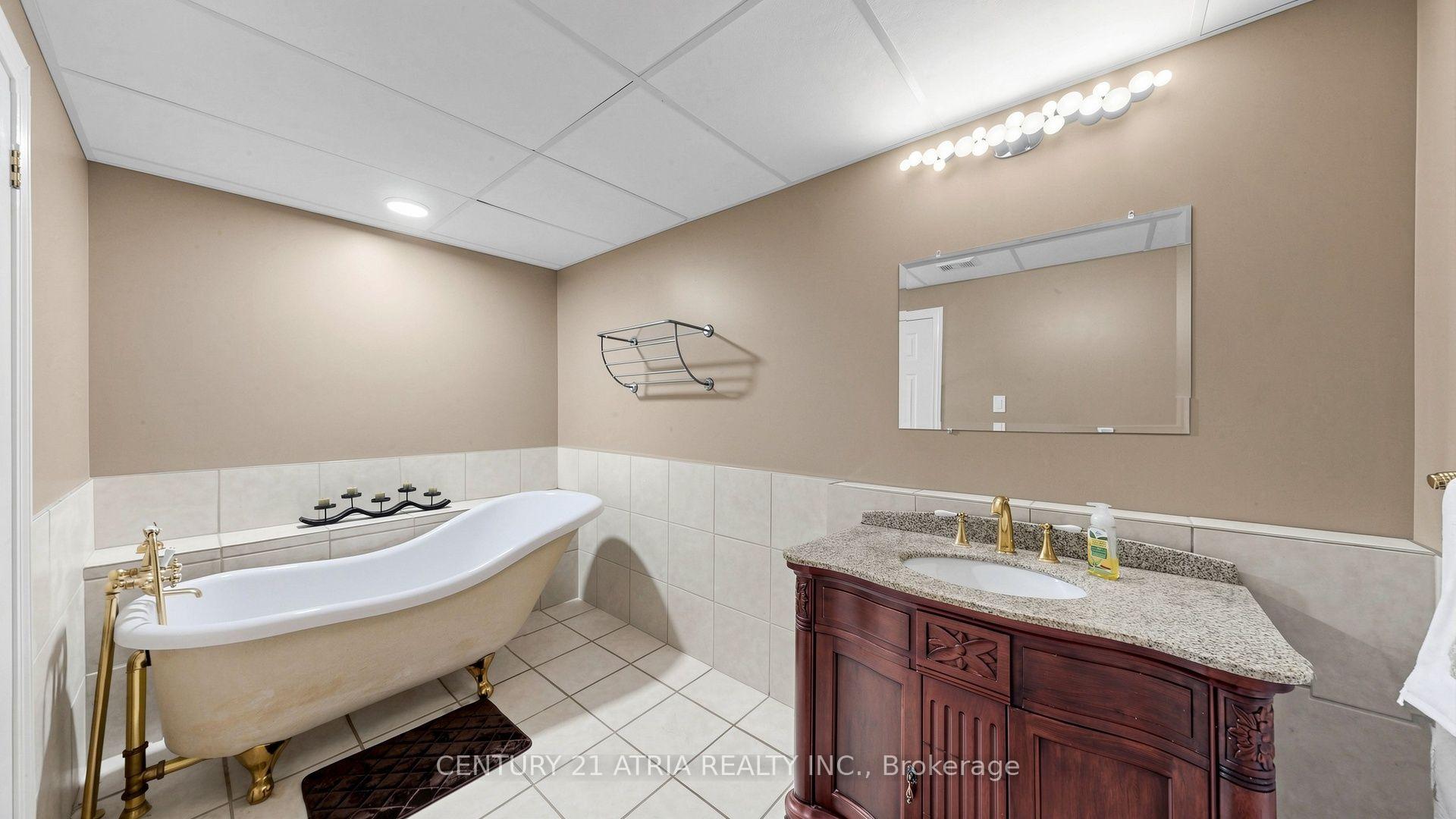 Photo 21 of 102 Huntington Crescent, Clarington, Courtice — HOMEH