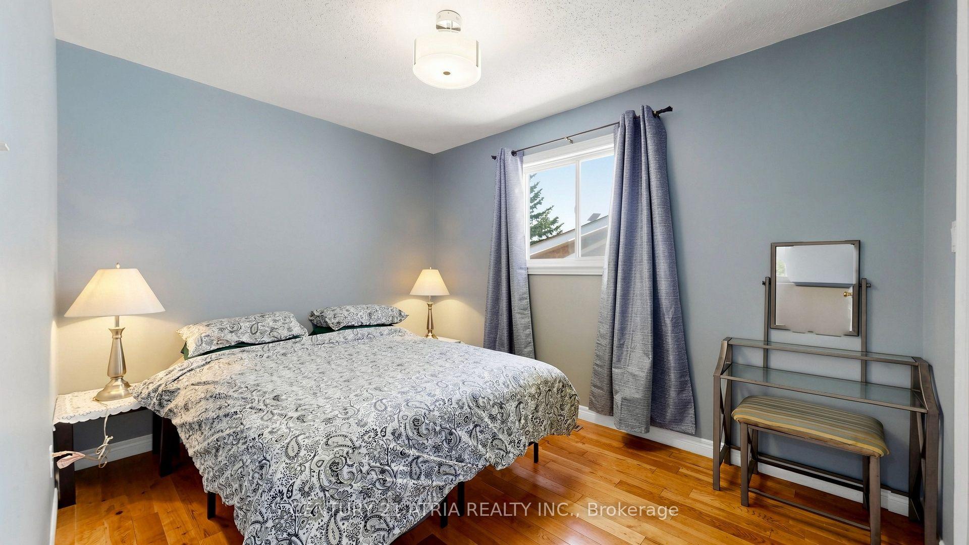 Photo 32 of 102 Huntington Crescent, Clarington, Courtice — HOMEH