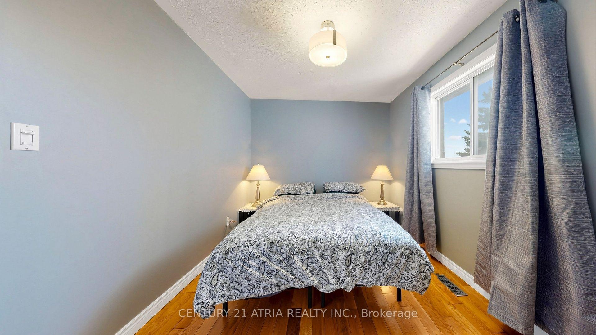 Photo 33 of 102 Huntington Crescent, Clarington, Courtice — HOMEH