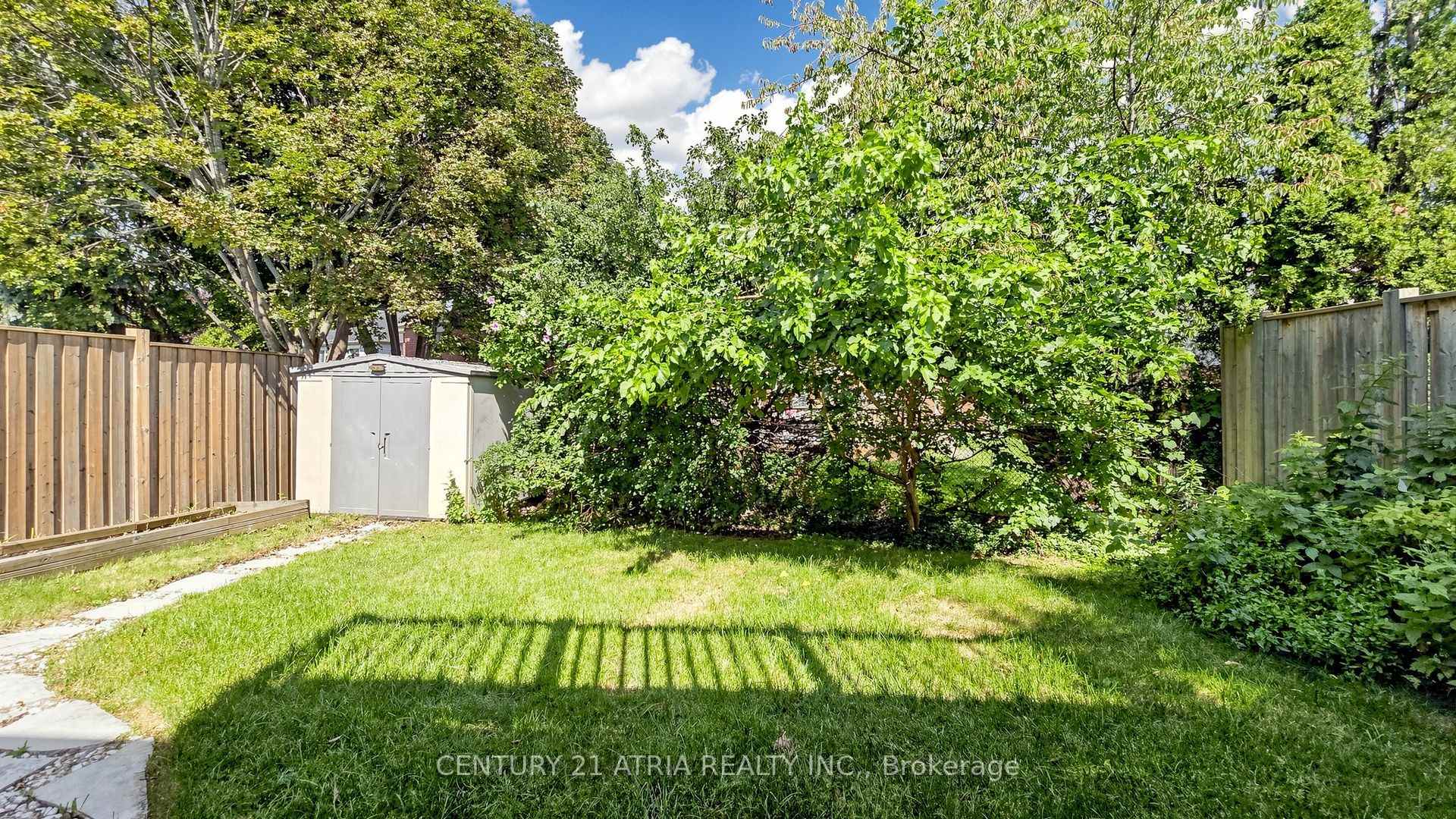 Photo 50 of 102 Huntington Crescent, Clarington, Courtice — HOMEH