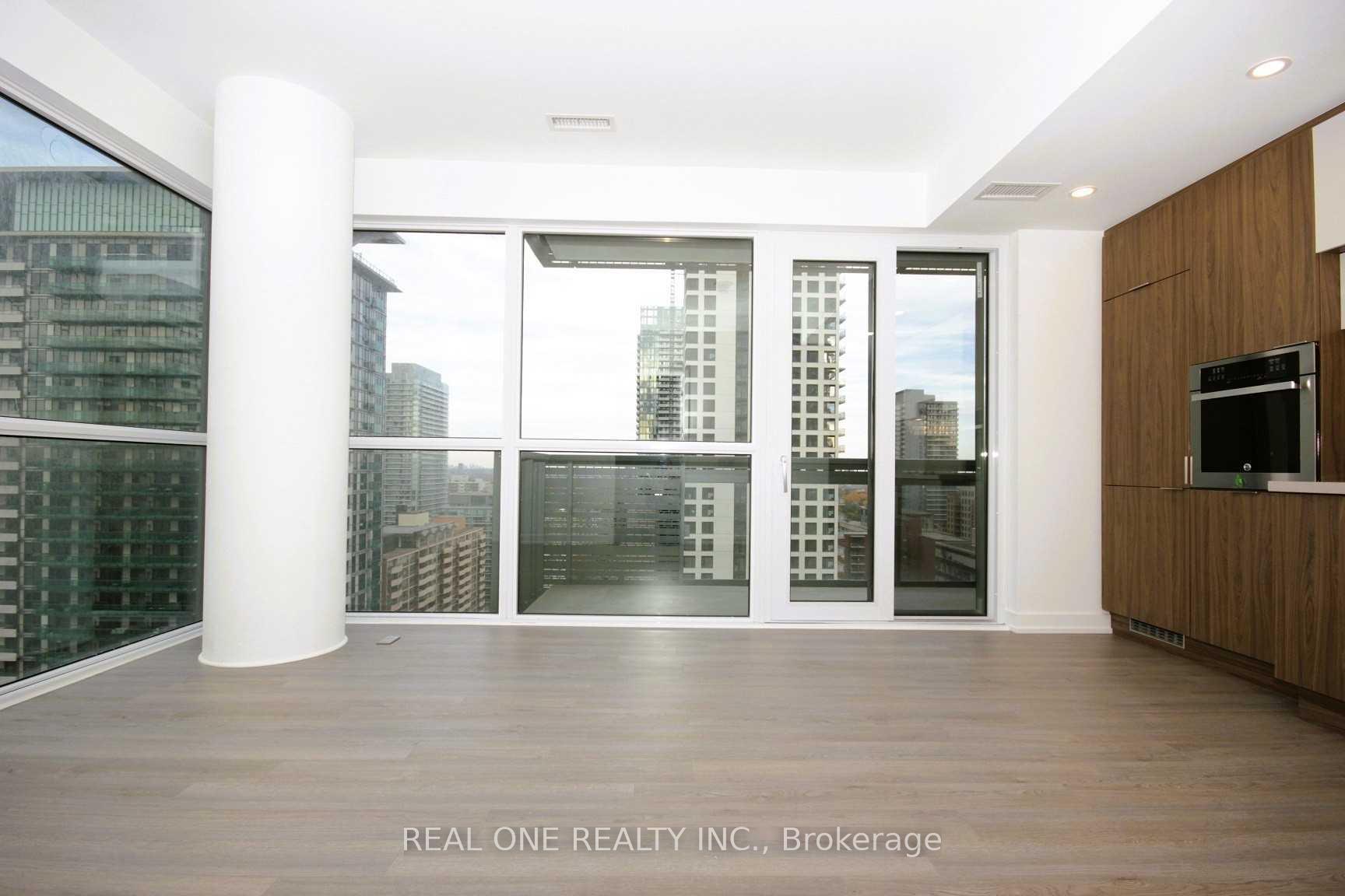 Photo 5 of Unit 1709, 39 Roehampton Avenue, Toronto, Mount Pleasant West — HOMEH