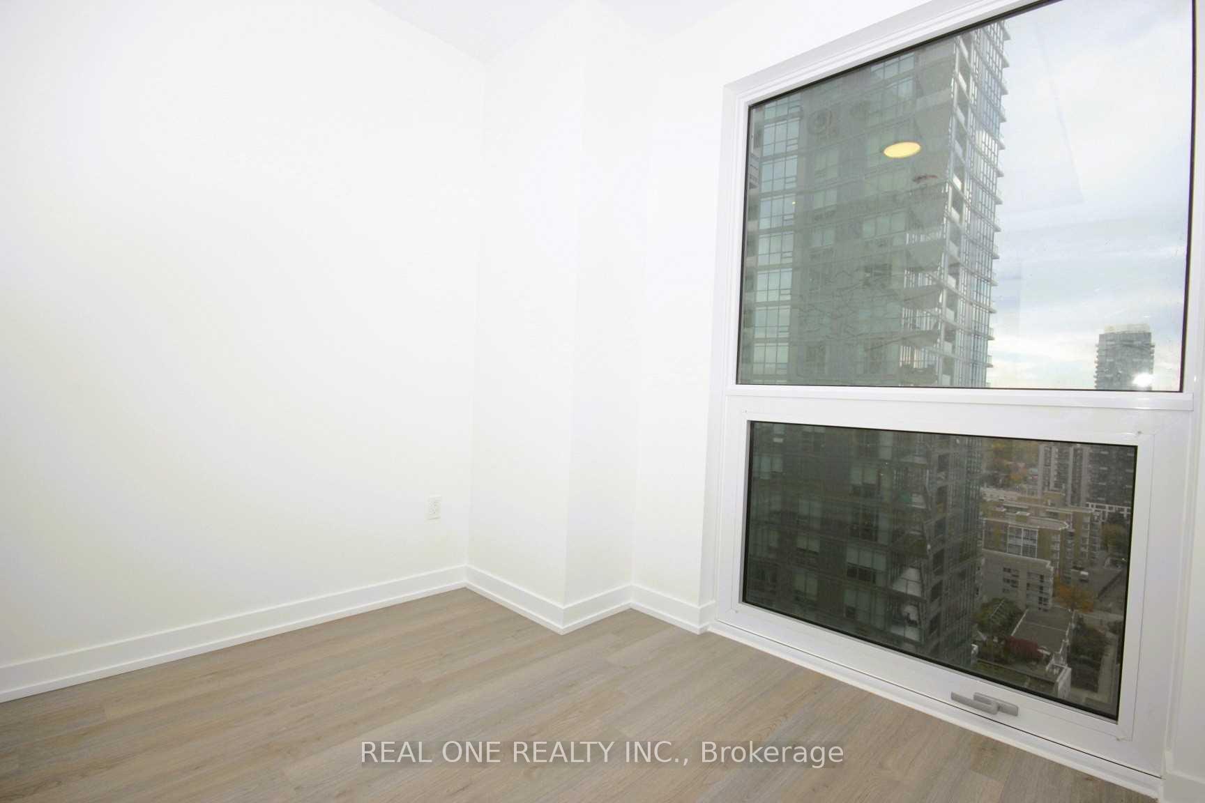 Photo 10 of Unit 1709, 39 Roehampton Avenue, Toronto, Mount Pleasant West — HOMEH