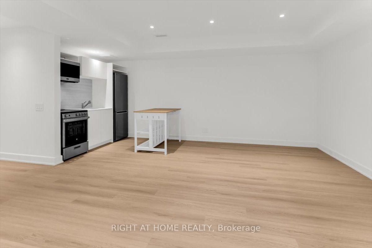 Photo 12 of Unit LOWER, 431 Arlington Avenue, Toronto, Humewood-Cedarvale — HOMEH