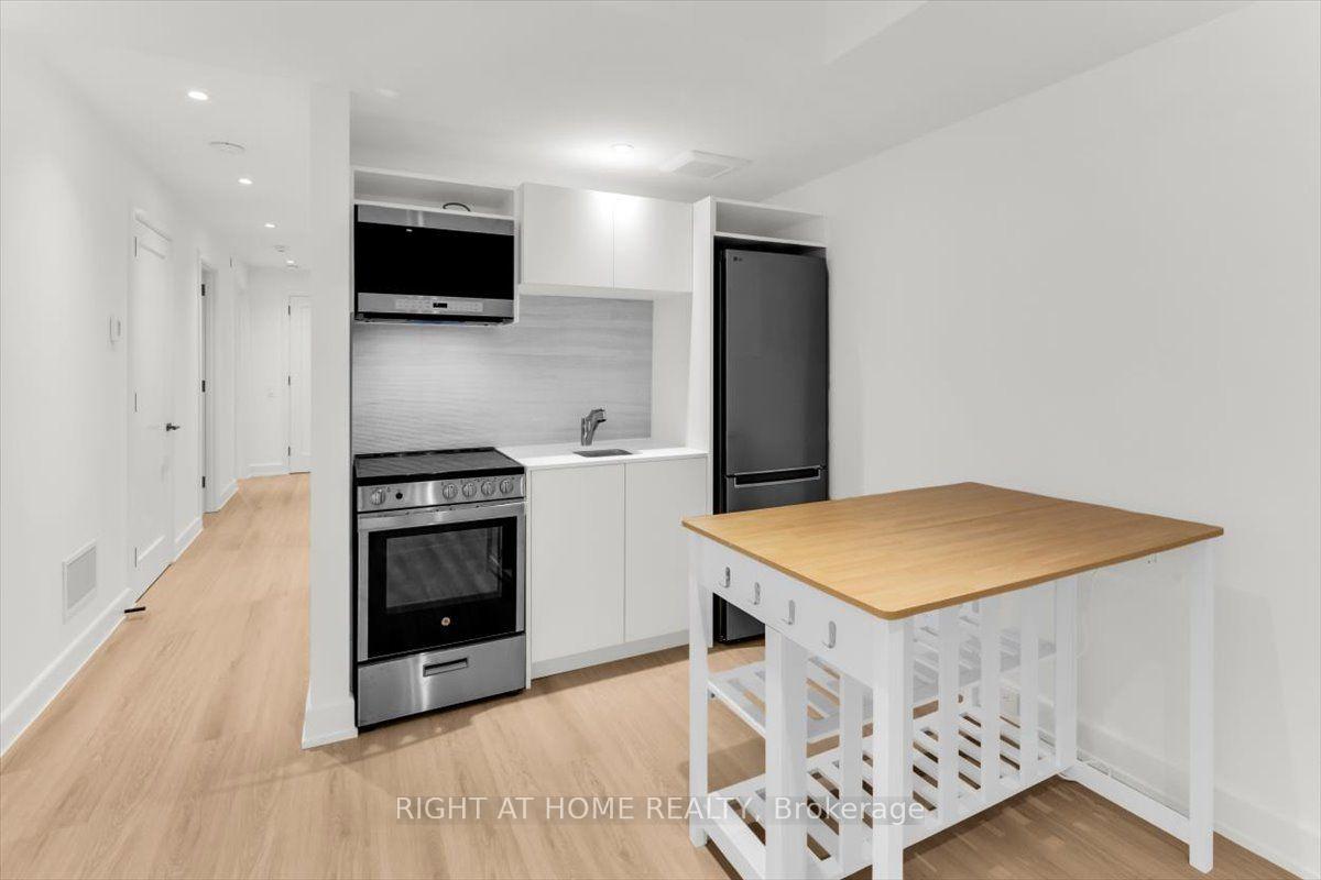 Photo 14 of Unit LOWER, 431 Arlington Avenue, Toronto, Humewood-Cedarvale — HOMEH