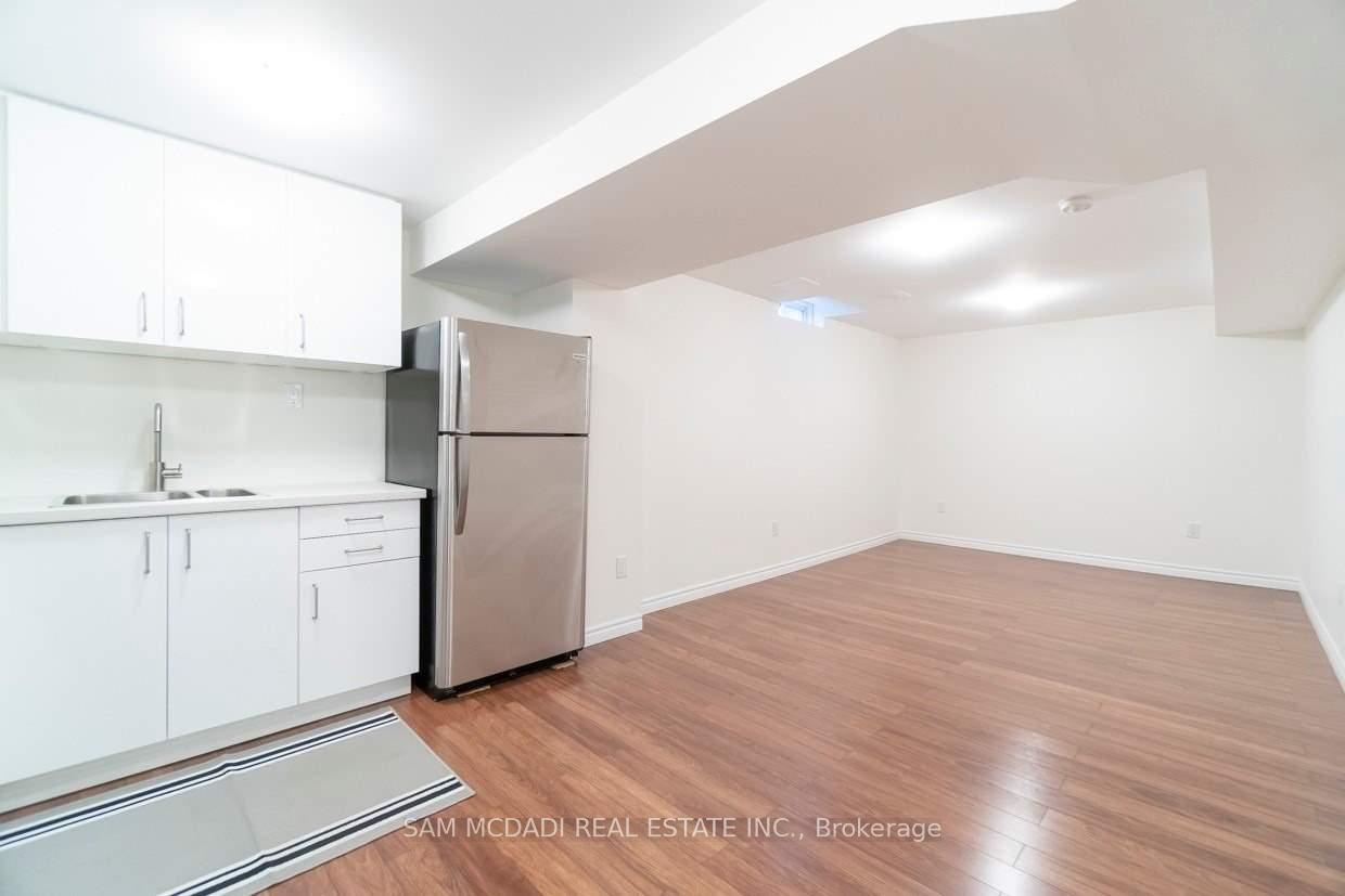 Photo 3 of Unit Lower, 3883 Barley Trail, Mississauga, Churchill Meadows — HOMEH