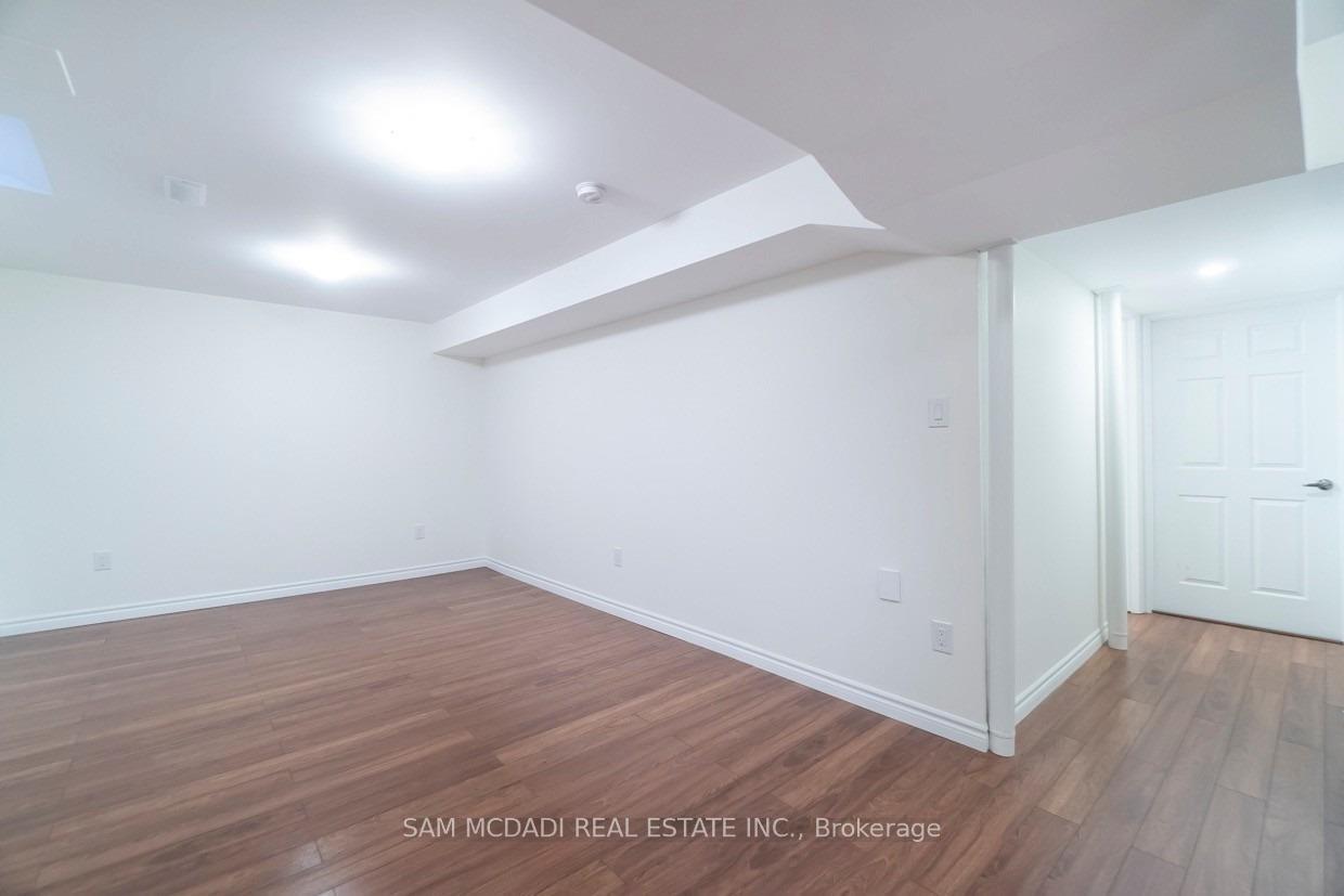 Photo 6 of Unit Lower, 3883 Barley Trail, Mississauga, Churchill Meadows — HOMEH